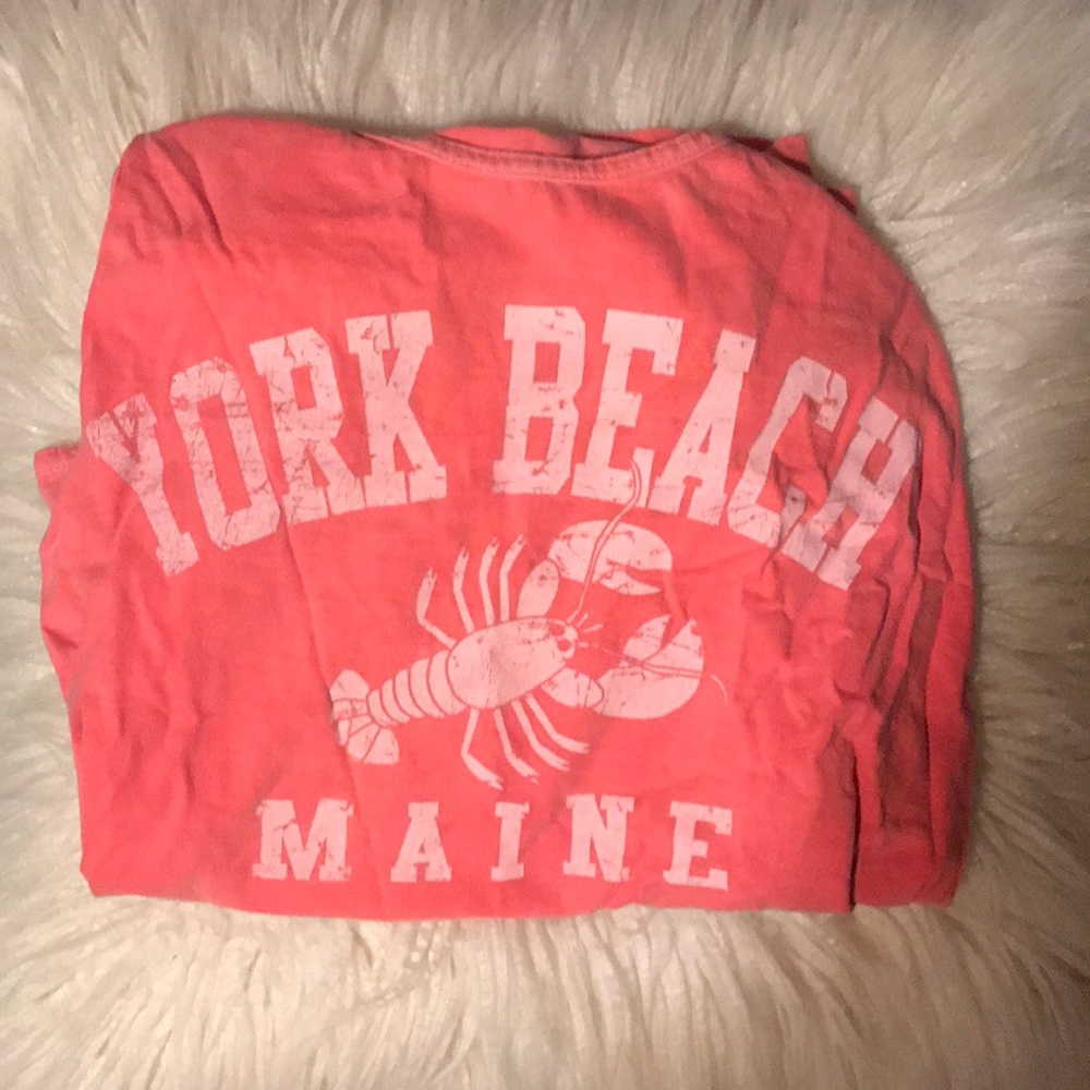 coral tank top